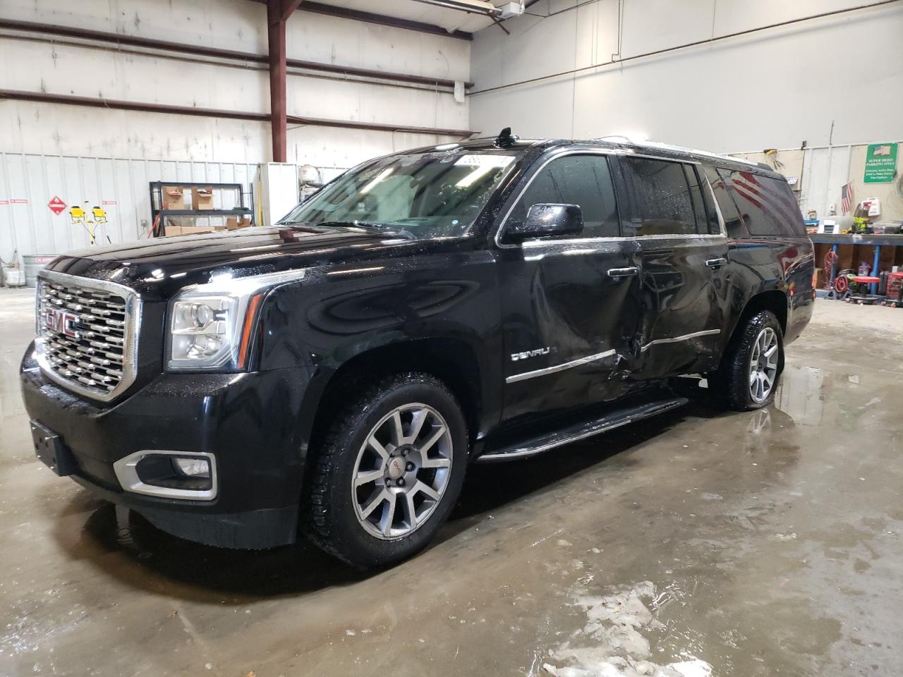 2019 GMC YUKON XL DENALI