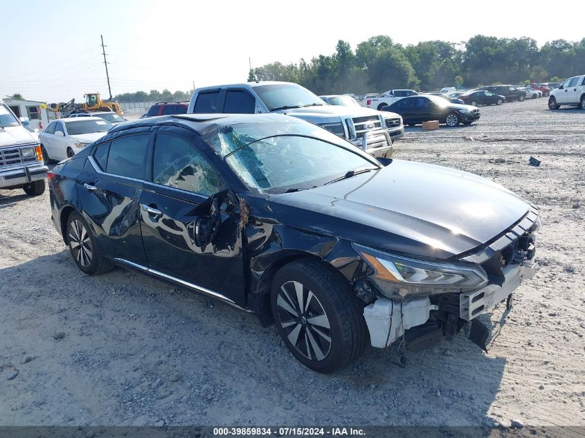 2019 NISSAN ALTIMA SV