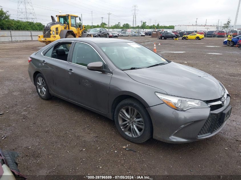 2015 TOYOTA CAMRY SE