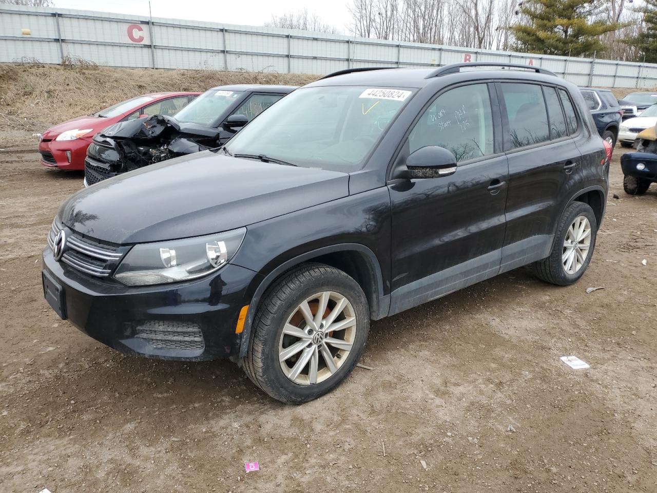 2015 VOLKSWAGEN TIGUAN S