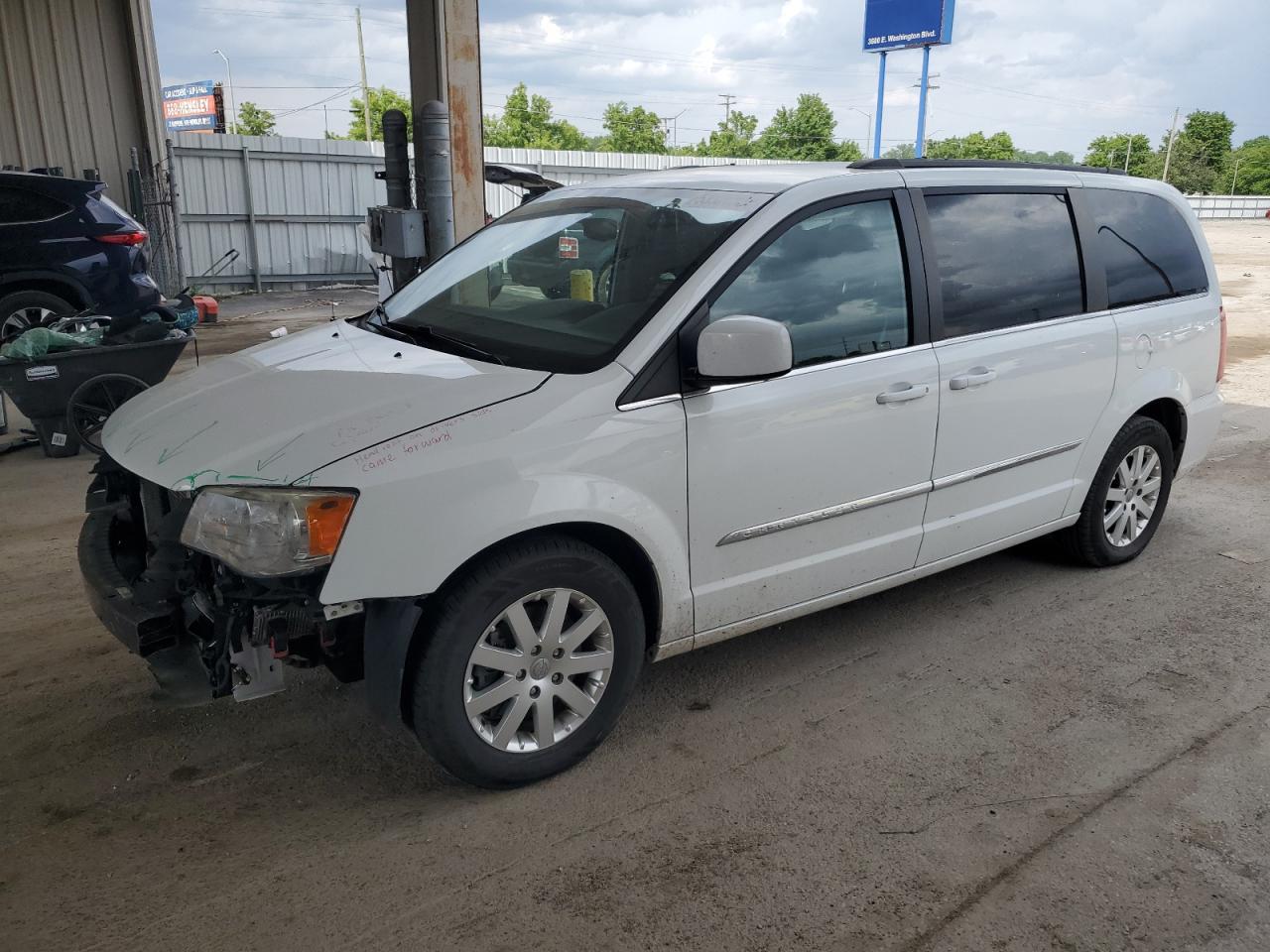 2014 CHRYSLER TOWN & COUNTRY TOURING