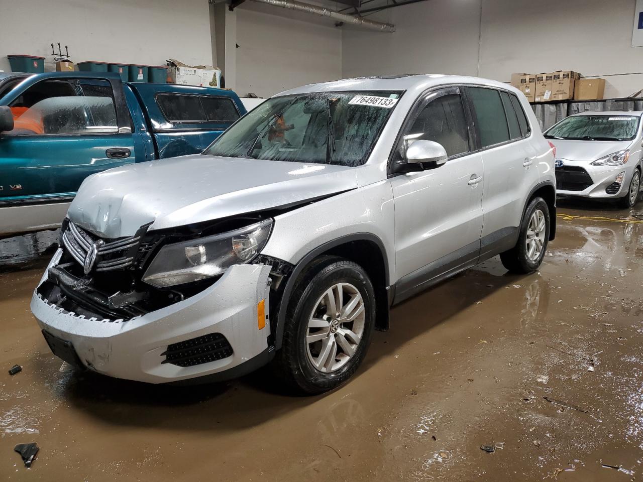 2013 VOLKSWAGEN TIGUAN S