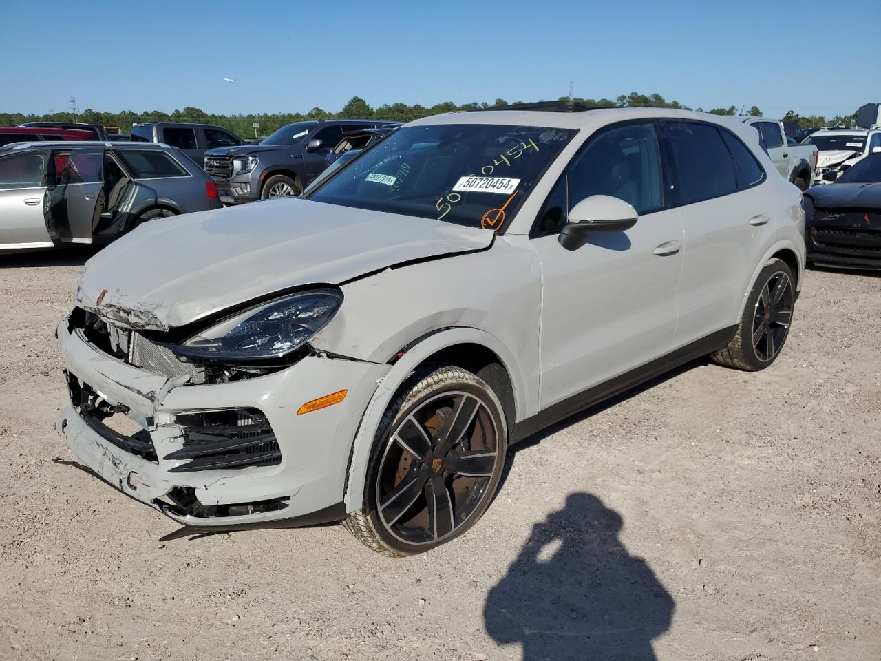 2022 PORSCHE CAYENNE