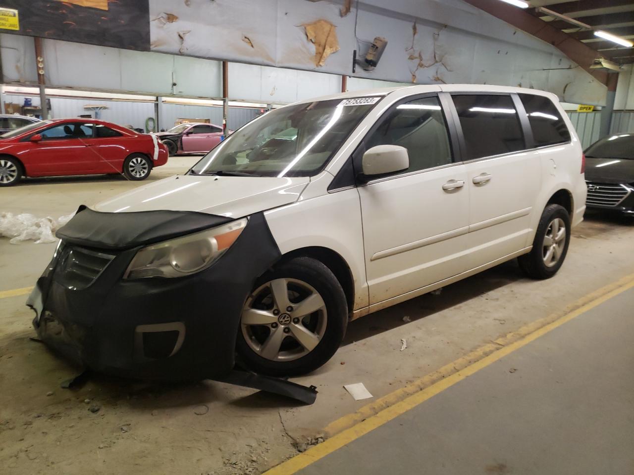 2010 VOLKSWAGEN ROUTAN SE