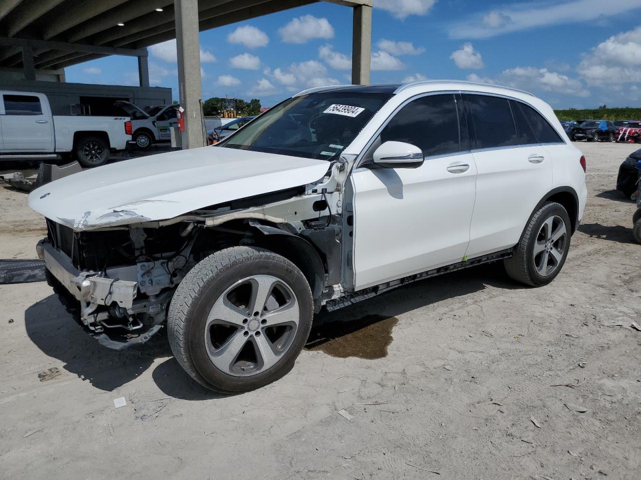 2016 MERCEDES-BENZ GLC 300