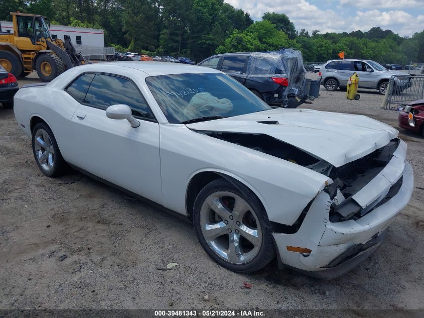 2013 DODGE CHALLENGER SXT