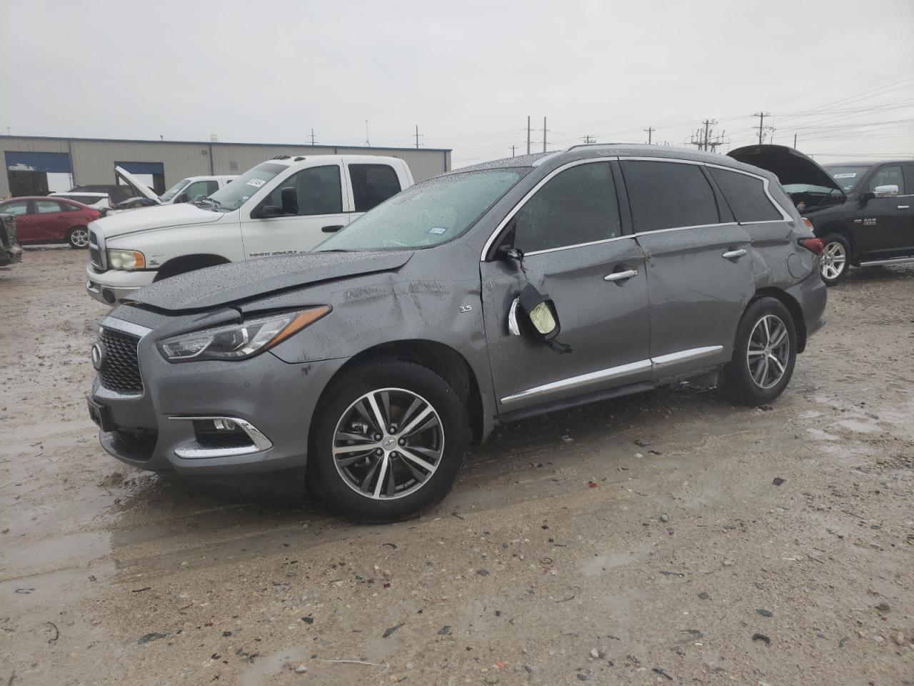 2019 INFINITI QX60 LUXE