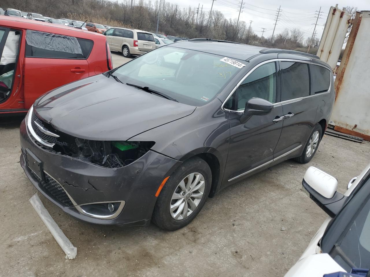 2017 CHRYSLER PACIFICA TOURING L