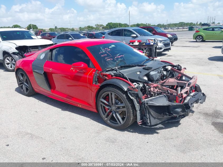 2015 AUDI R8 5.2