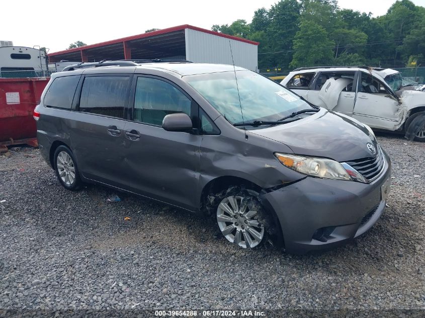 2014 TOYOTA SIENNA LE 7 PASSENGER