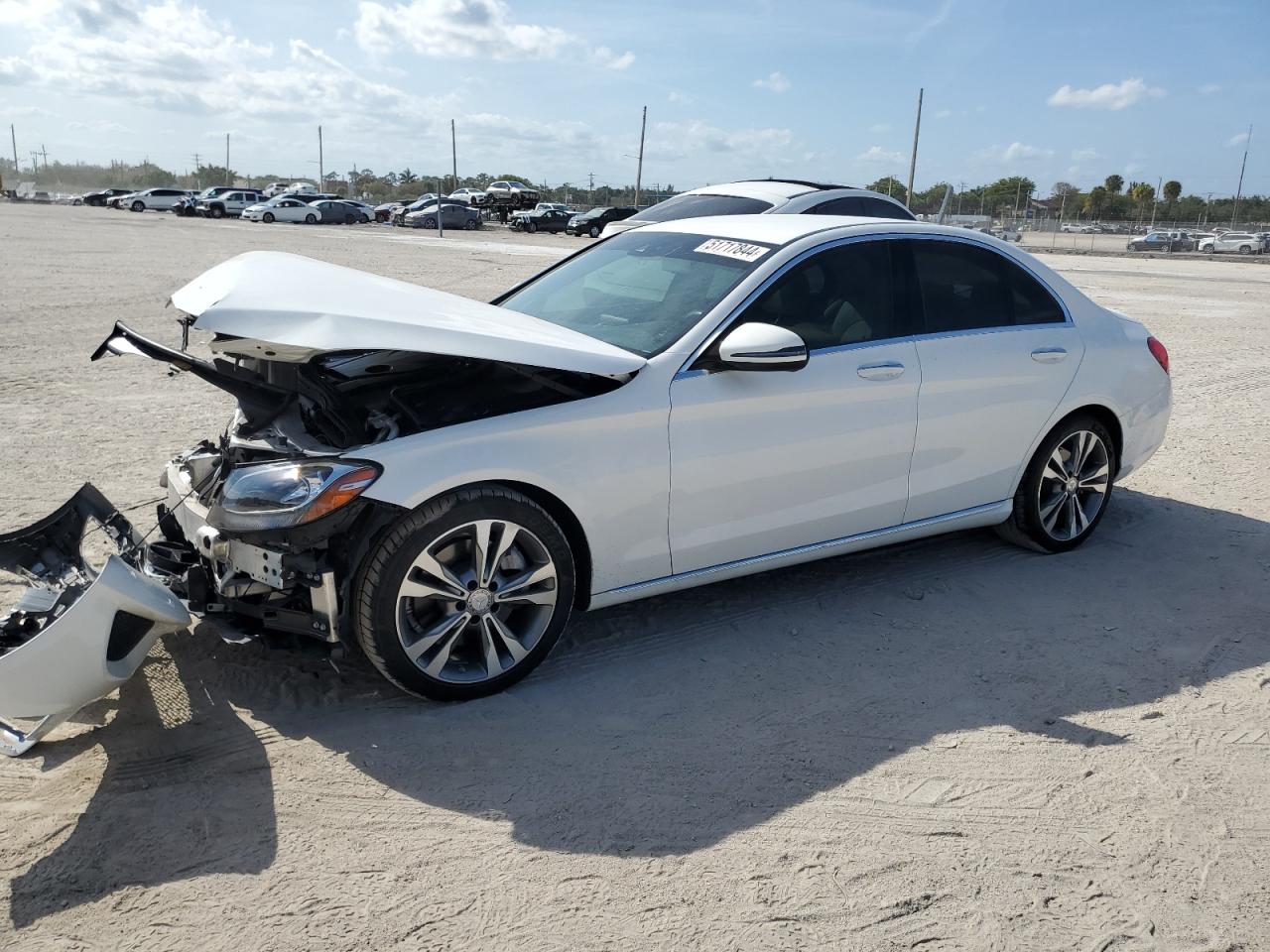 2016 MERCEDES-BENZ C 300