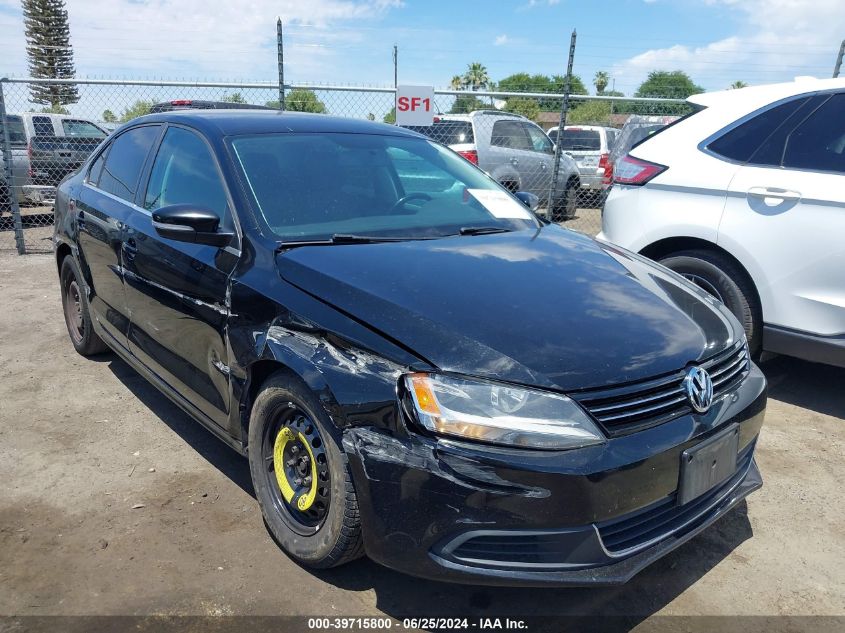 2013 VOLKSWAGEN JETTA 2.5L SE