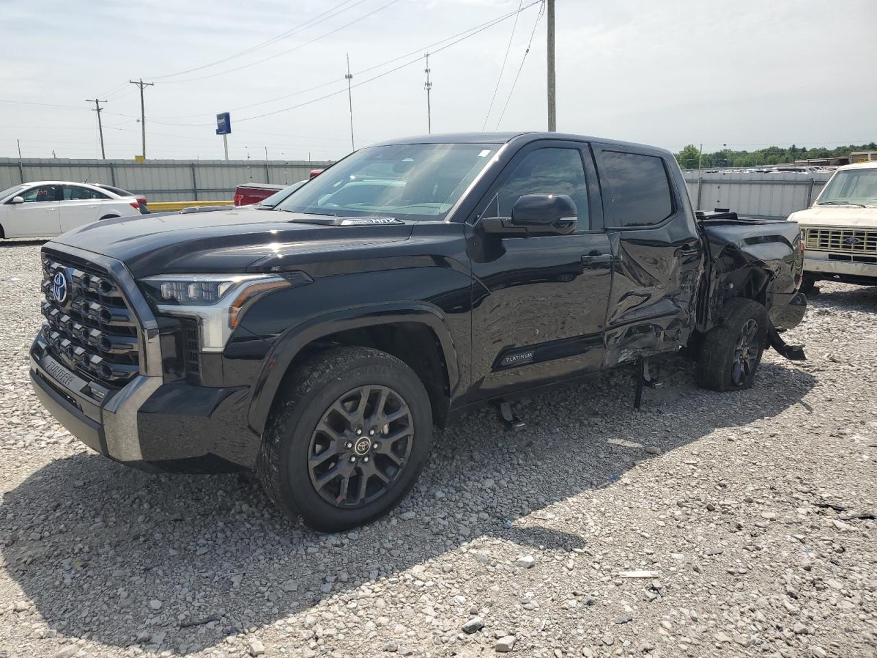 2023 TOYOTA TUNDRA CREWMAX PLATINUM