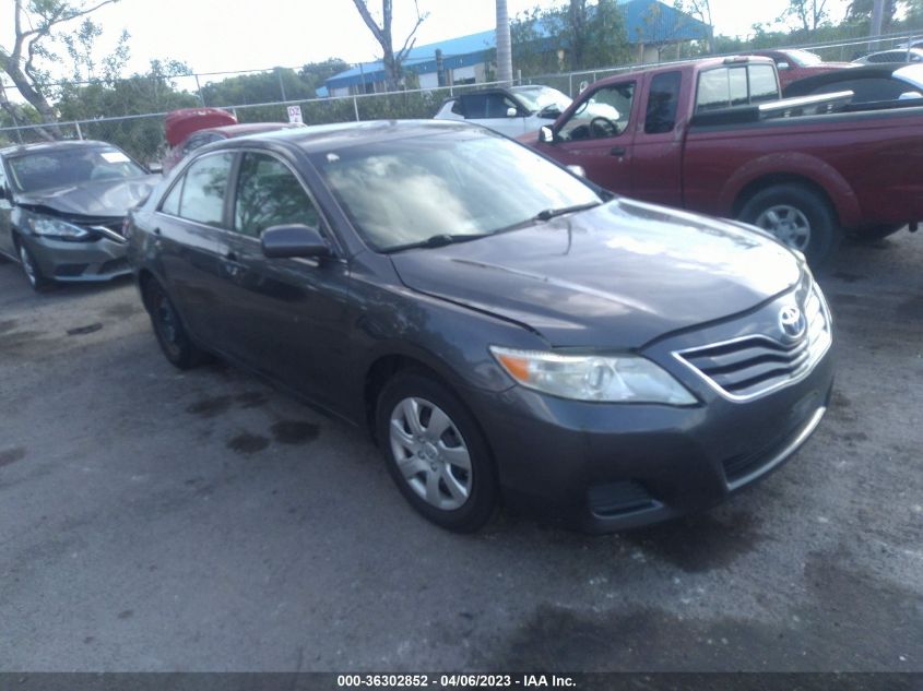 2011 TOYOTA CAMRY LE