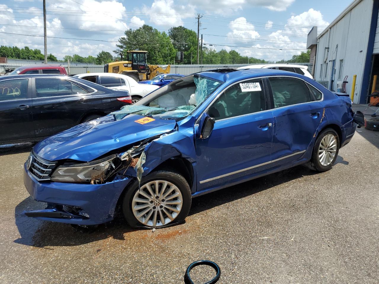 2017 VOLKSWAGEN PASSAT SE