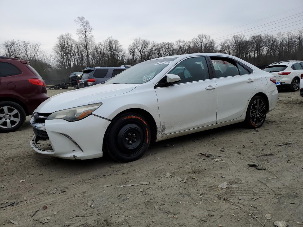 2016 TOYOTA CAMRY LE