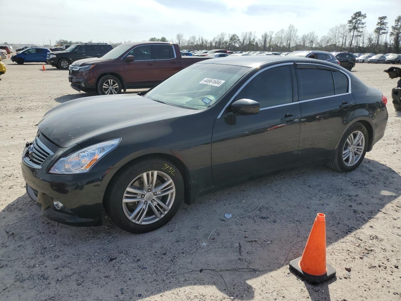 2013 INFINITI G37 BASE