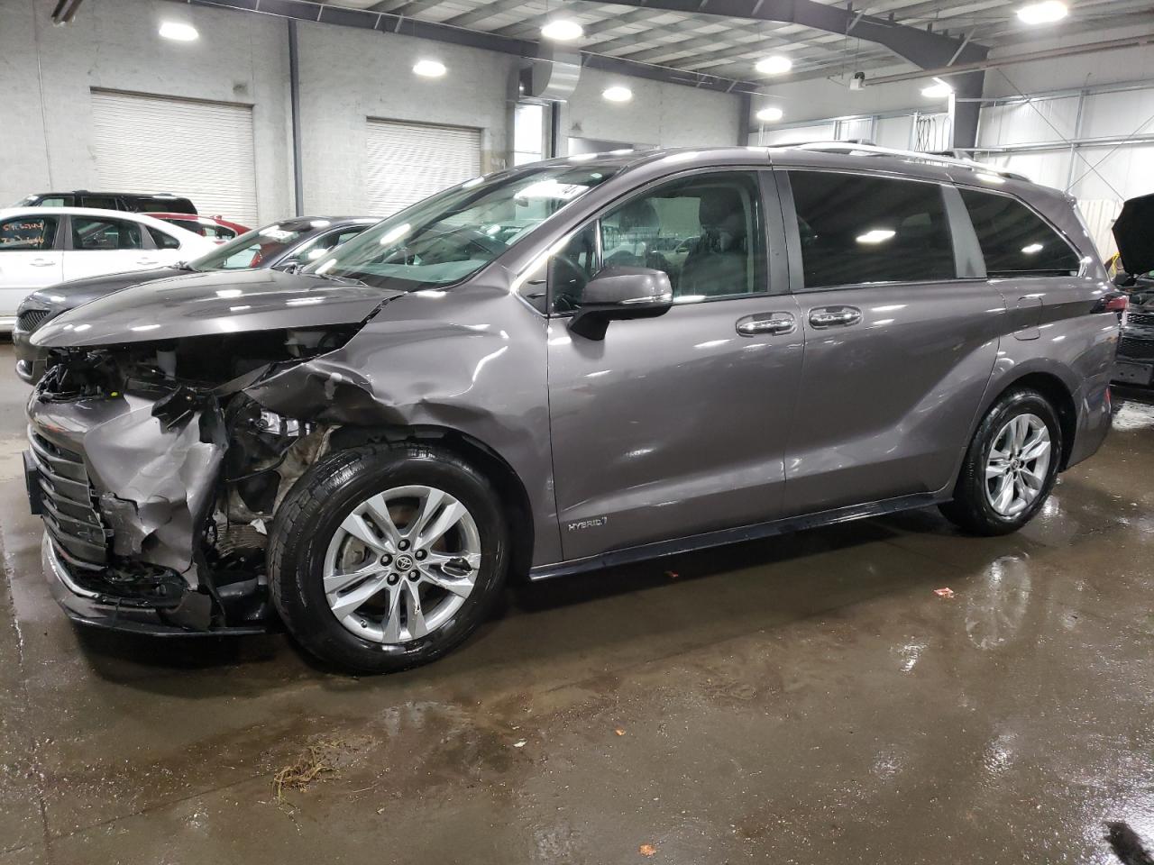 2021 TOYOTA SIENNA LIMITED