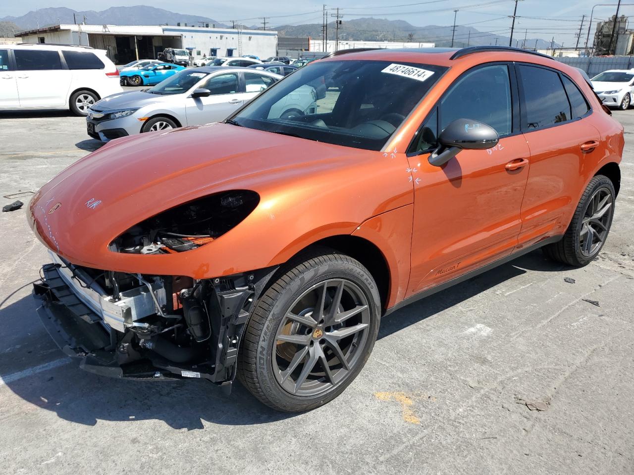 2024 PORSCHE MACAN BASE