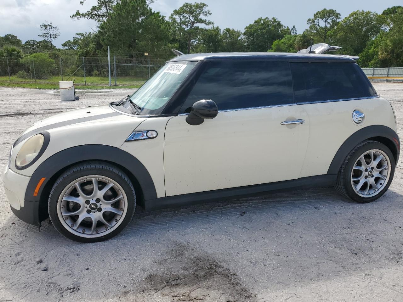 2010 MINI COOPER S