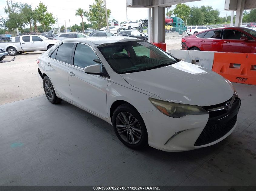 2015 TOYOTA CAMRY SE