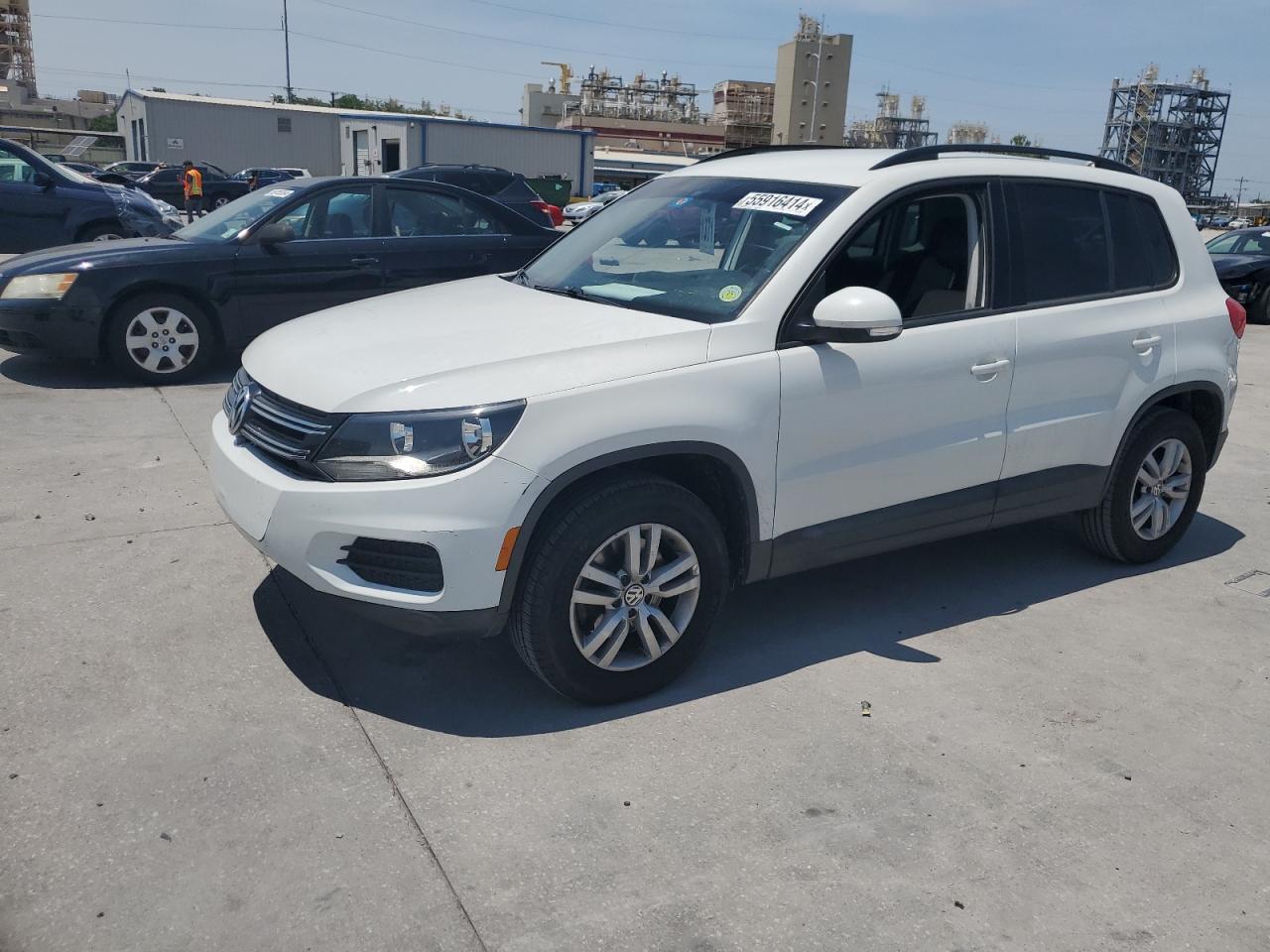 2016 VOLKSWAGEN TIGUAN S