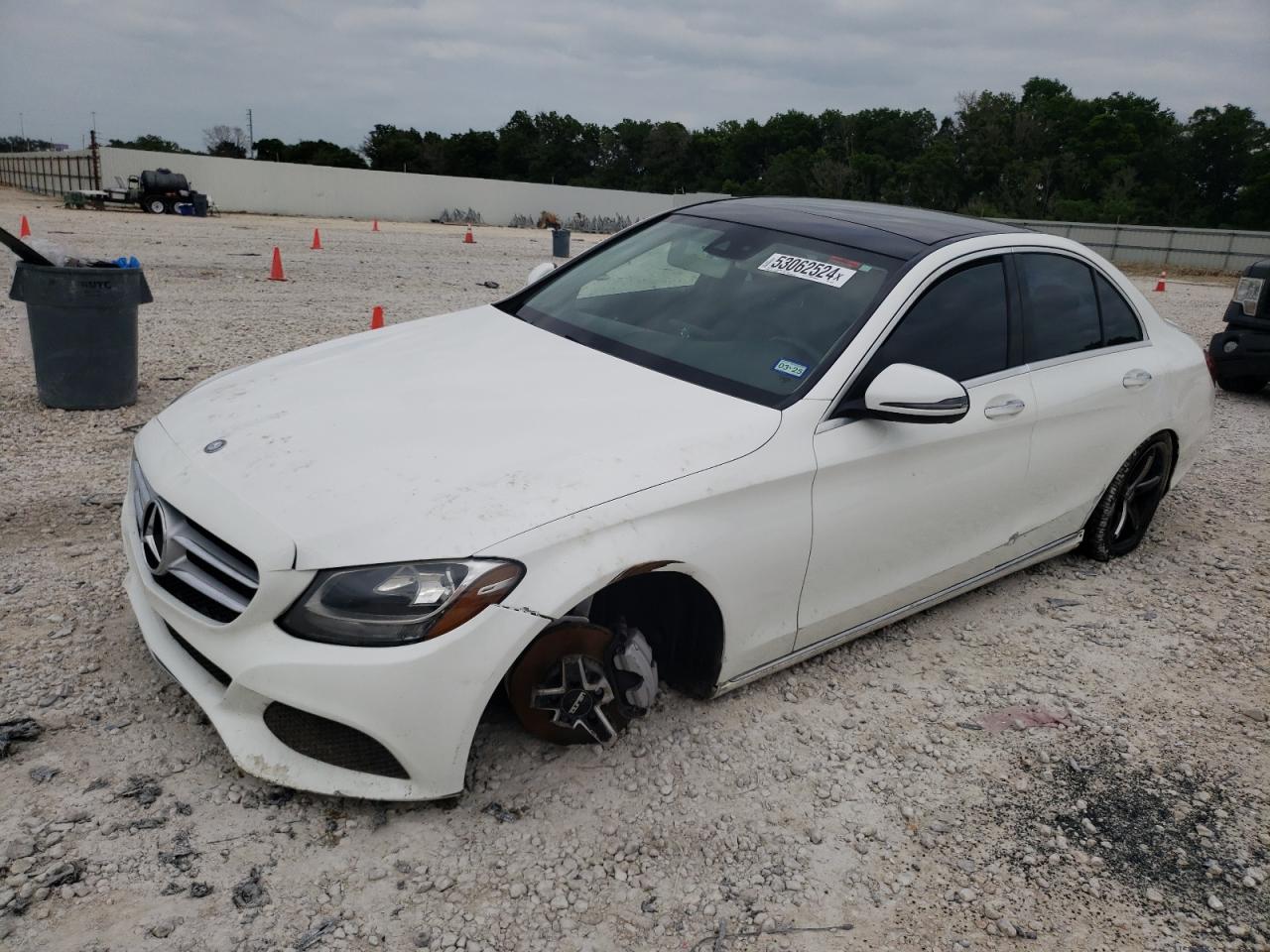 2016 MERCEDES-BENZ C 300