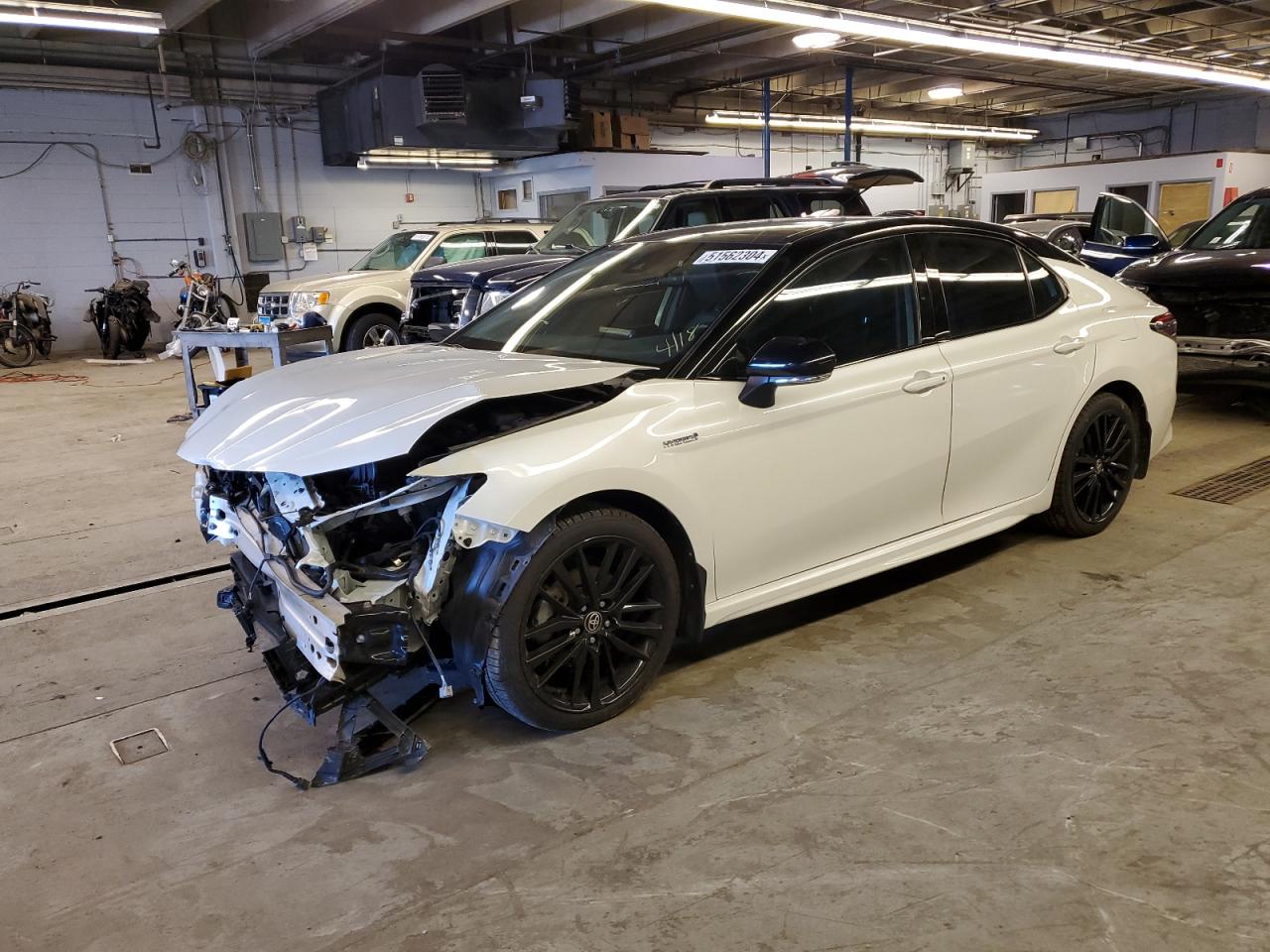 2021 TOYOTA CAMRY XSE