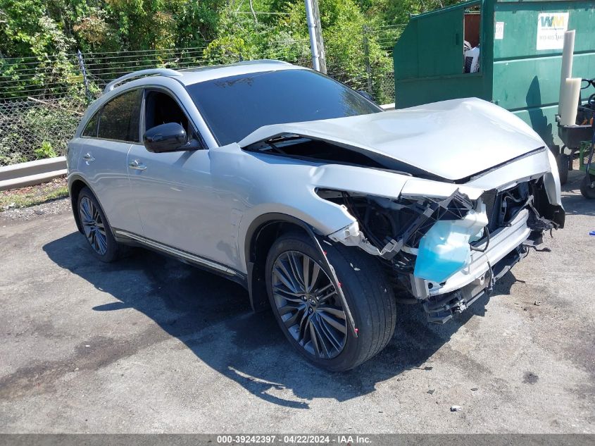 2017 INFINITI QX70