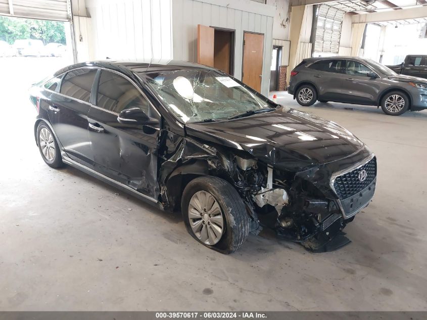 2016 HYUNDAI SONATA HYBRID SE