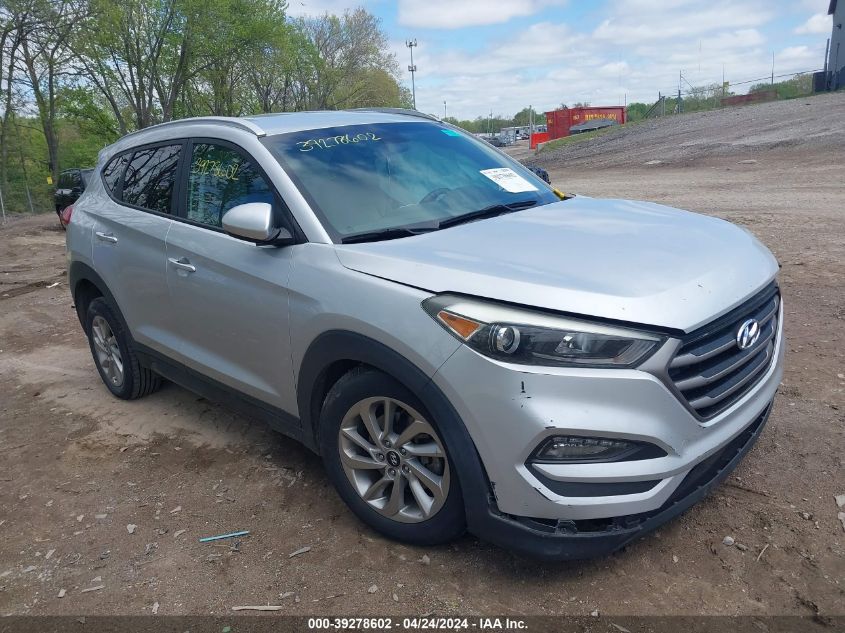 2016 HYUNDAI TUCSON SE