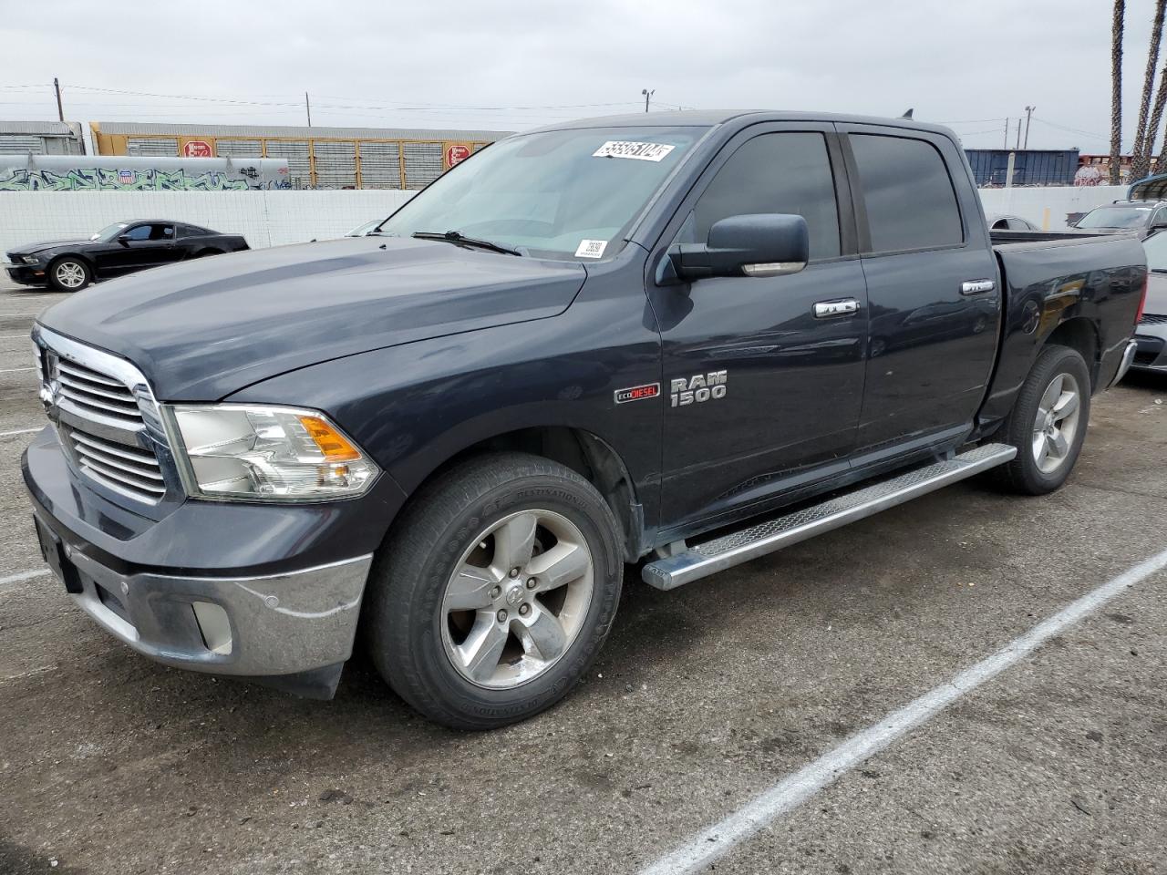 2015 RAM 1500 SLT