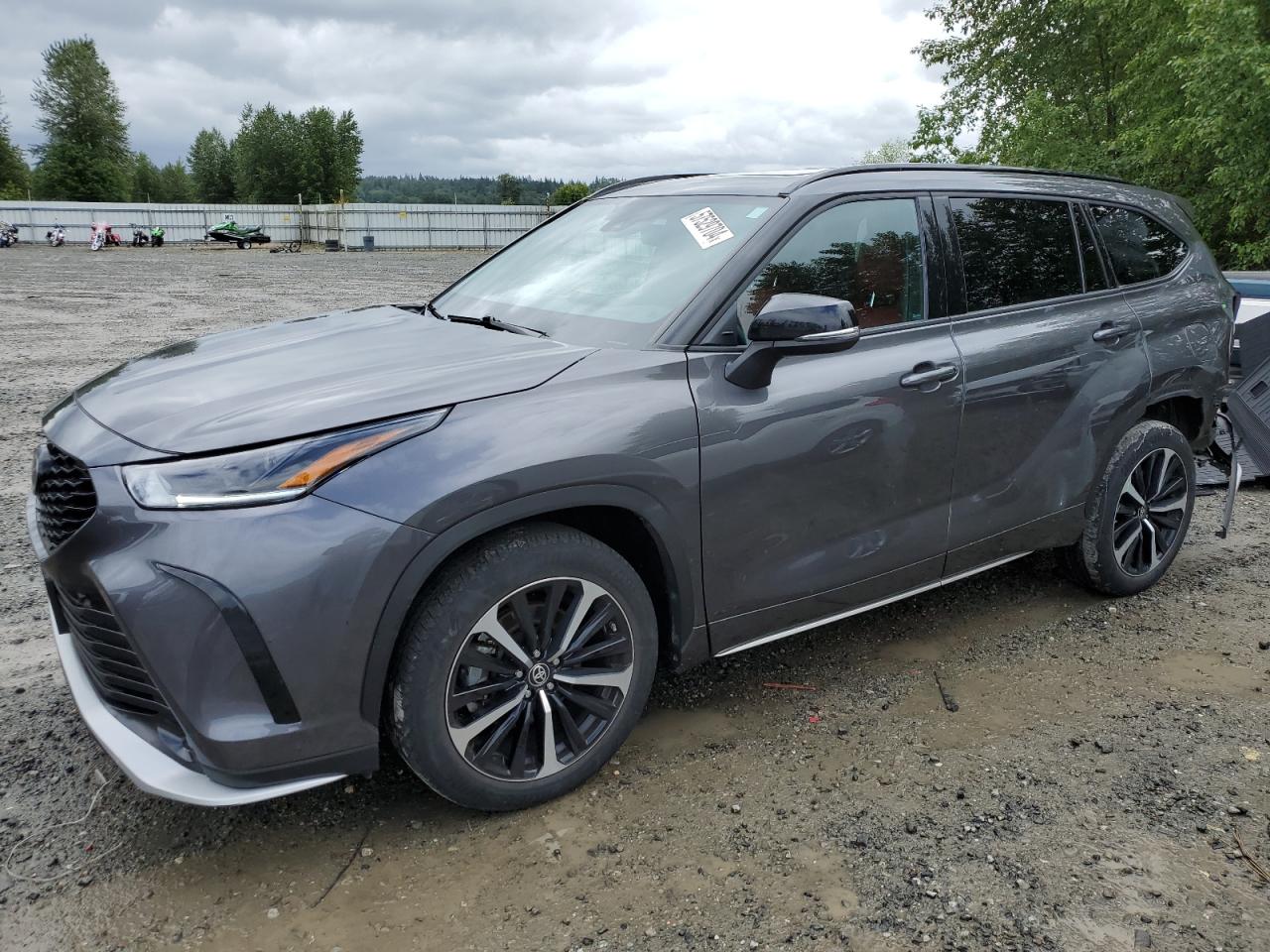 2021 TOYOTA HIGHLANDER XSE