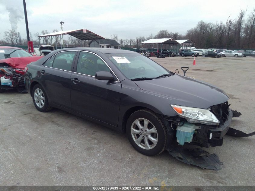 2011 TOYOTA CAMRY LE