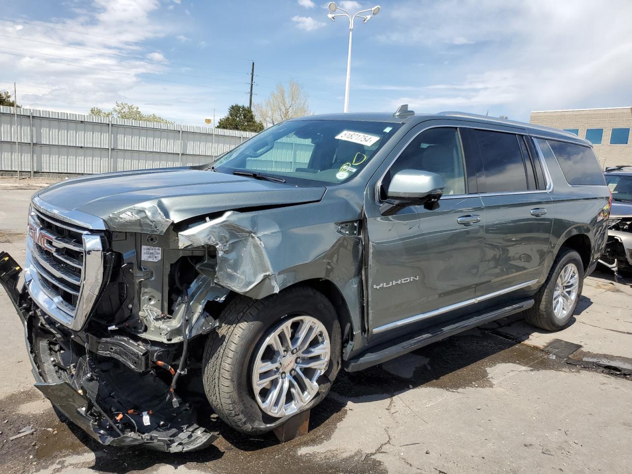 2023 GMC YUKON XL K1500 SLT