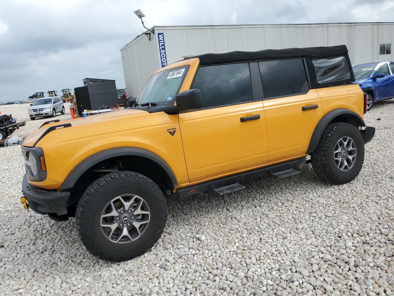 2022 FORD BRONCO BASE