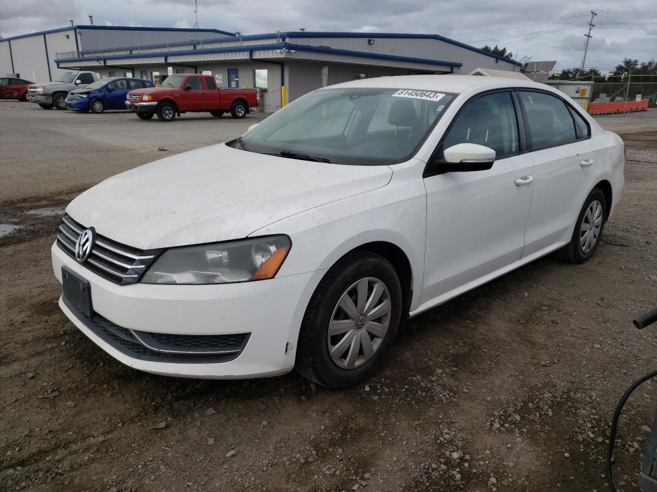 2013 VOLKSWAGEN PASSAT S