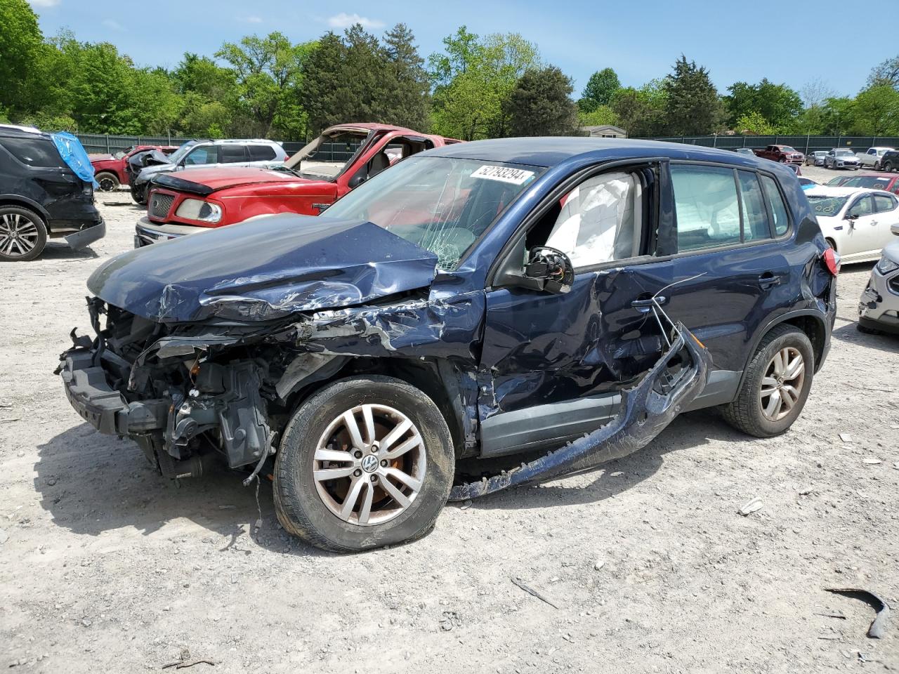 2013 VOLKSWAGEN TIGUAN S