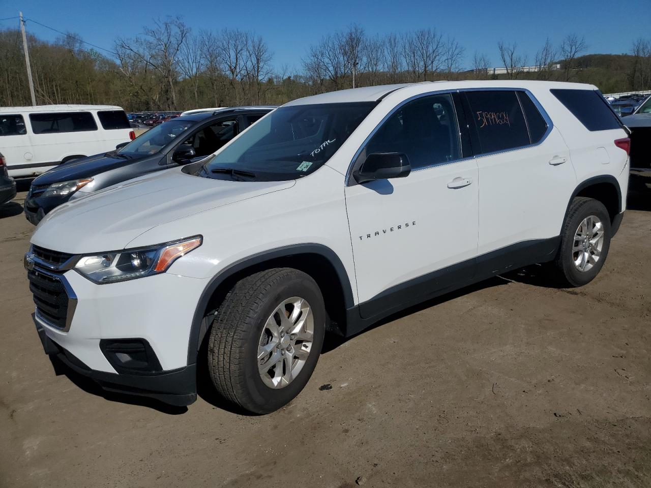 2021 CHEVROLET TRAVERSE LS