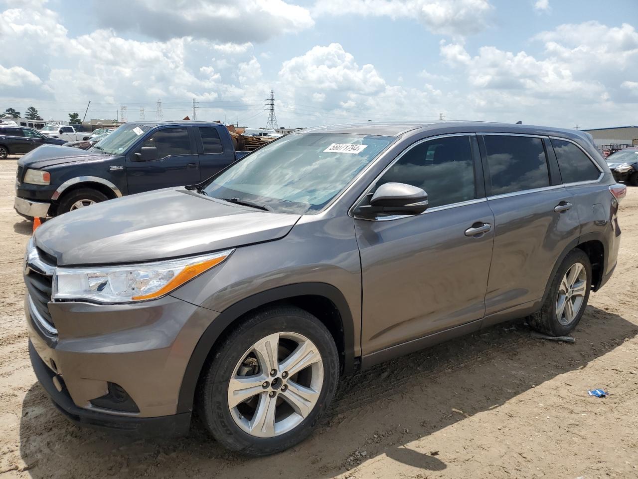 2015 TOYOTA HIGHLANDER LE