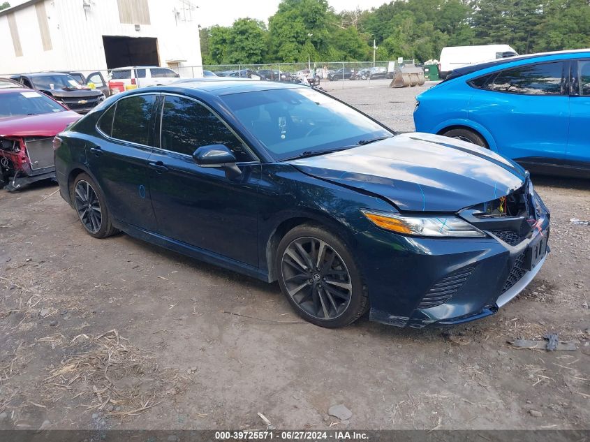 2019 TOYOTA CAMRY XSE