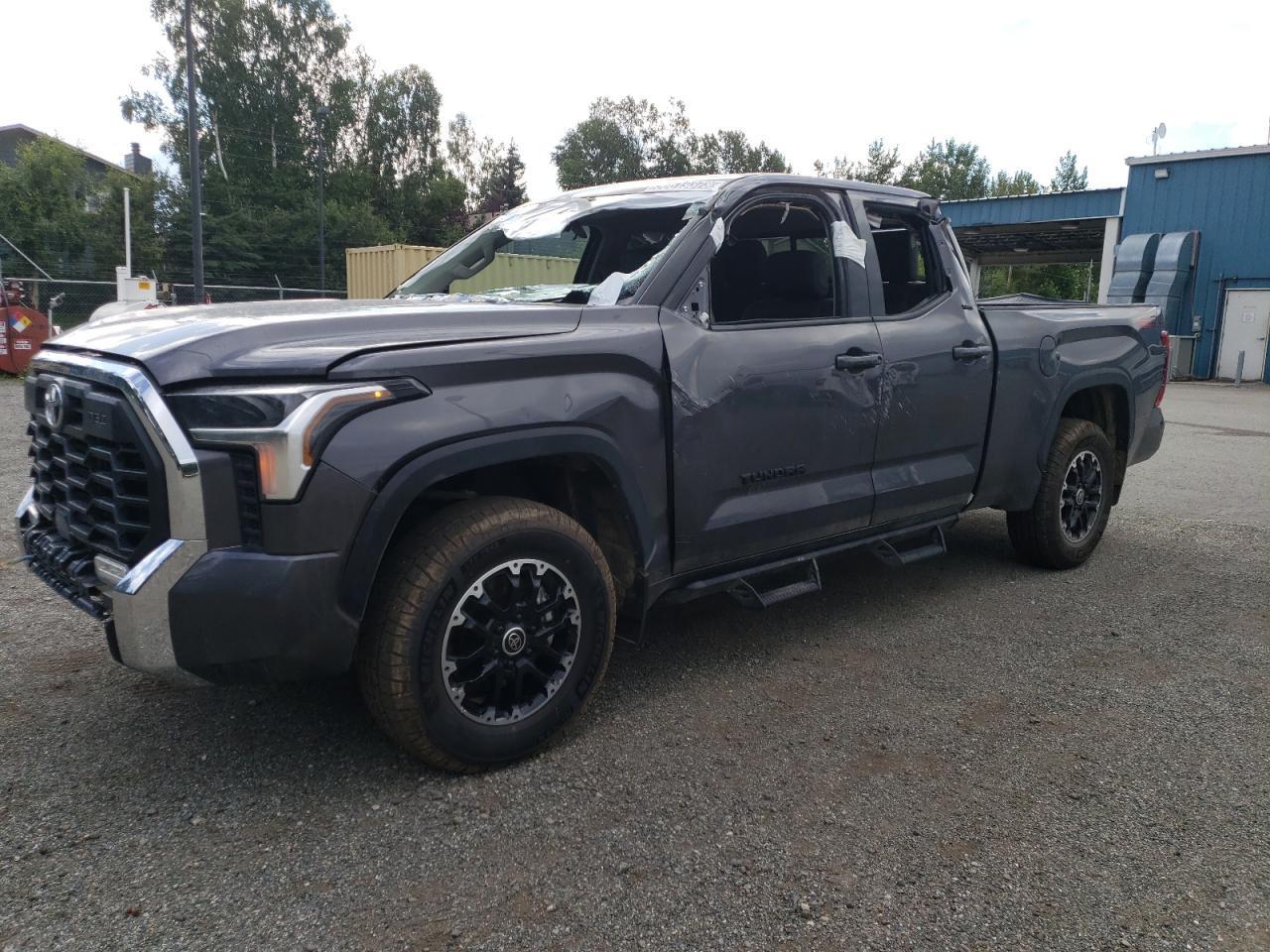 2022 TOYOTA TUNDRA DOUBLE CAB SR