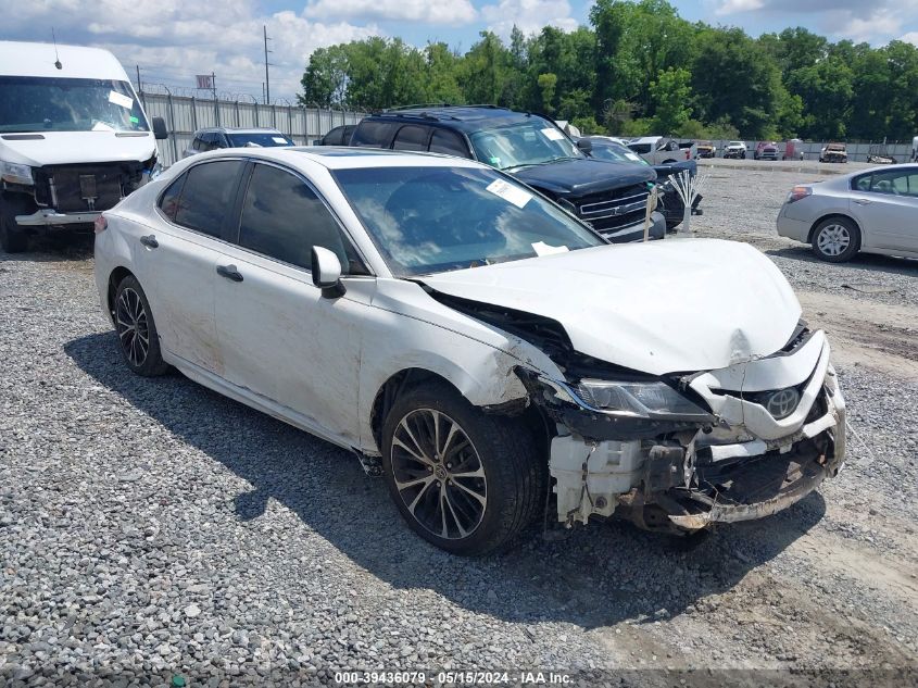 2018 TOYOTA CAMRY SE