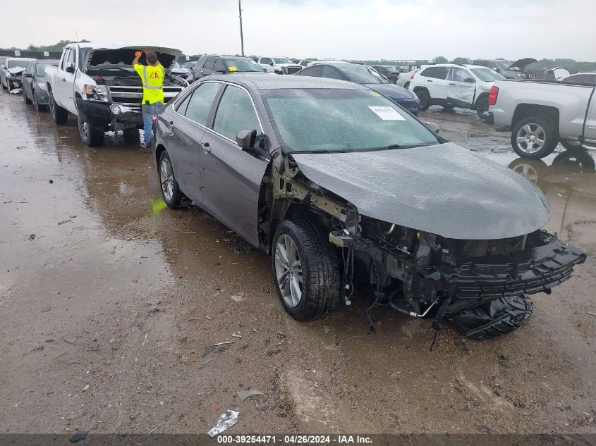 2016 TOYOTA CAMRY SE