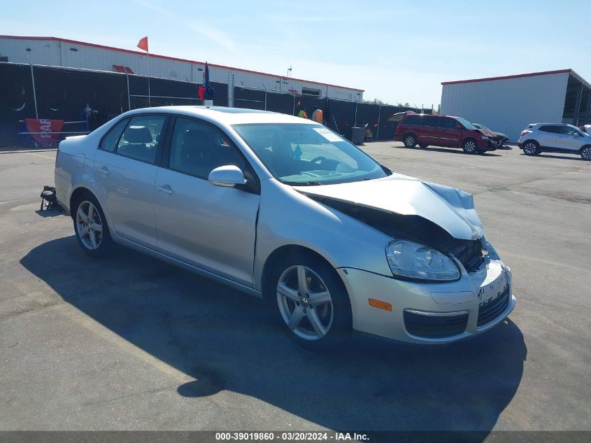 2010 VOLKSWAGEN JETTA LIMITED EDITION