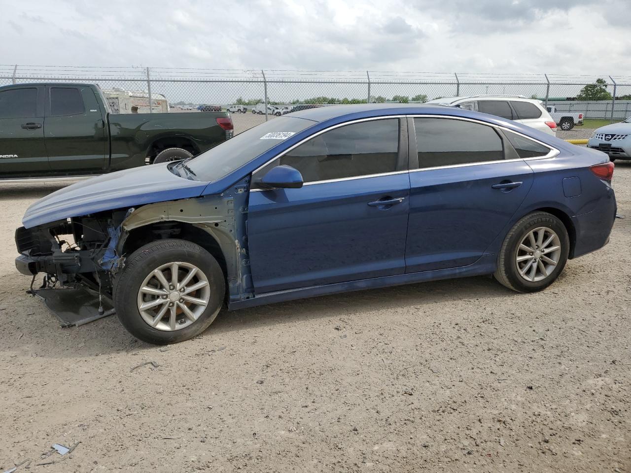 2018 HYUNDAI SONATA SE