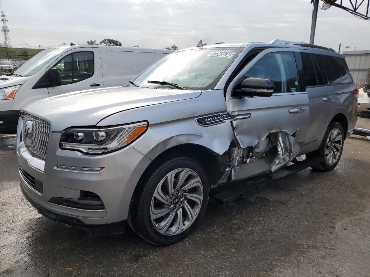 2023 LINCOLN NAVIGATOR RESERVE