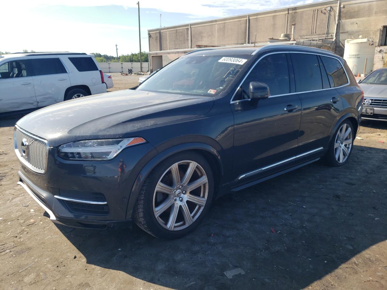 2016 VOLVO XC90 T6