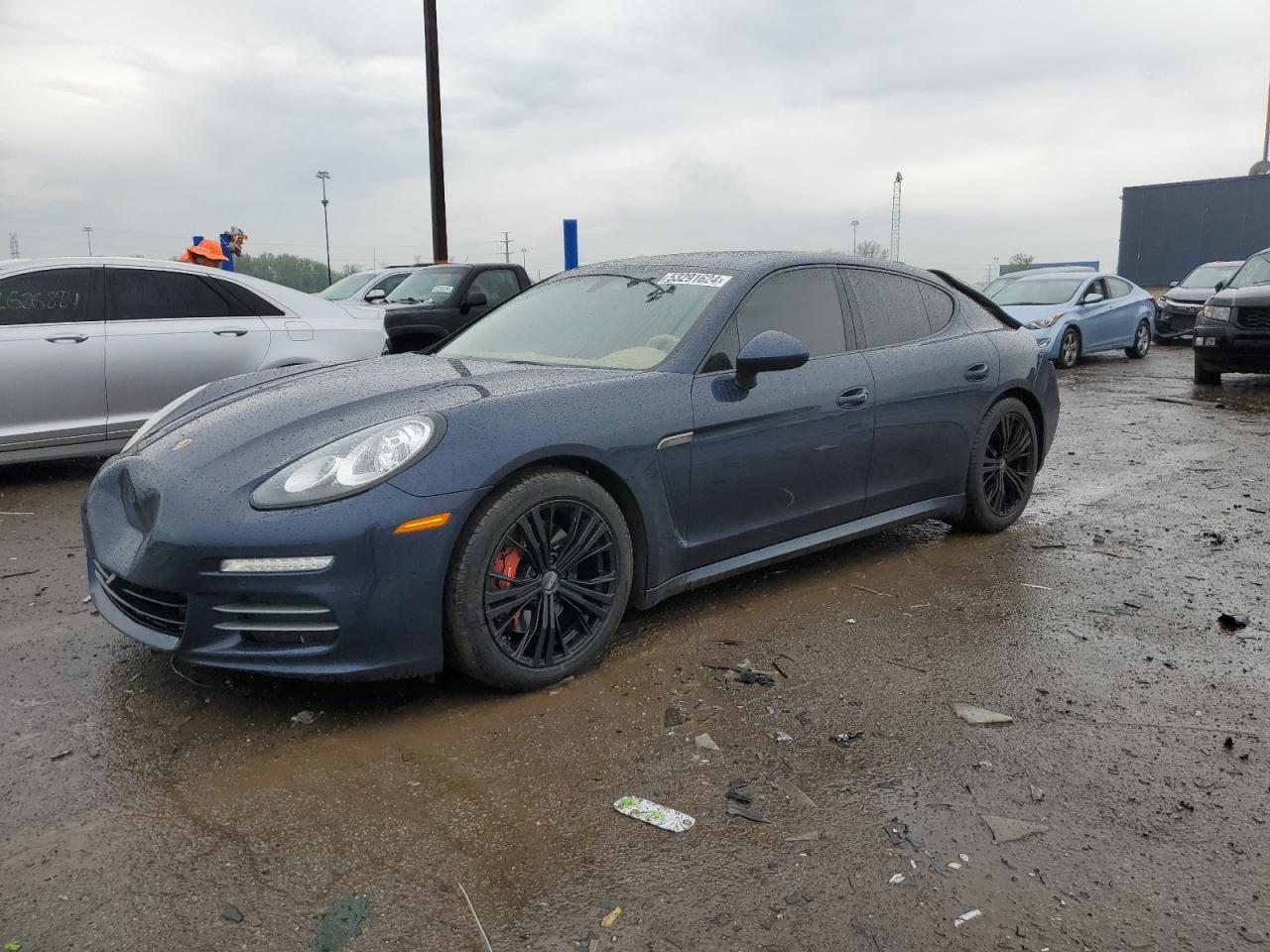 2014 PORSCHE PANAMERA 2