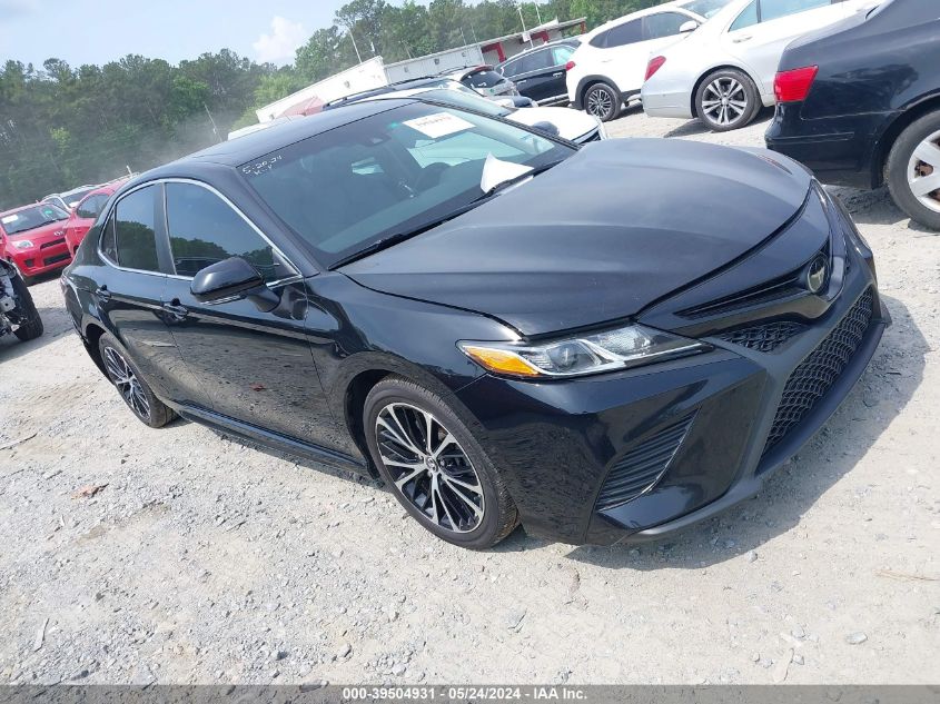 2018 TOYOTA CAMRY SE